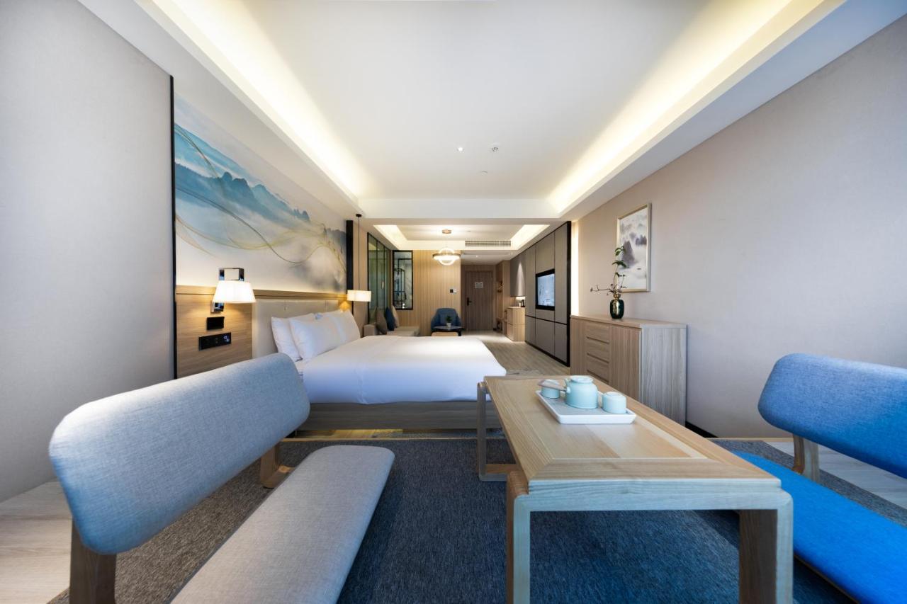 Ausotel By Argyle Baiyun International Airport Renhe Metro Exit B Гуанчжоу Екстер'єр фото
